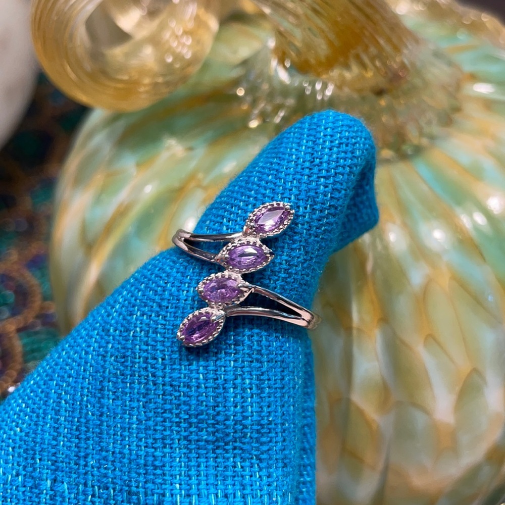 Madagascar purple sapphire ring size 9